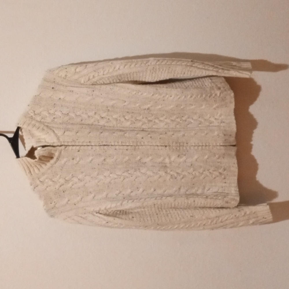 Women's sweater